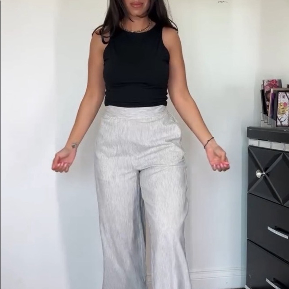 Pinstripe ankle tie pants. Size Small